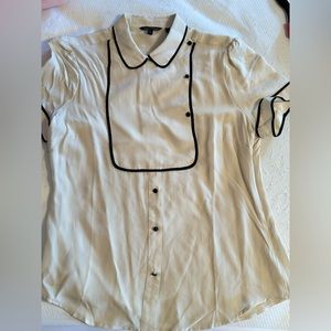 Ben Sherman short sleeve silk blouse with contrast piping and buttons.